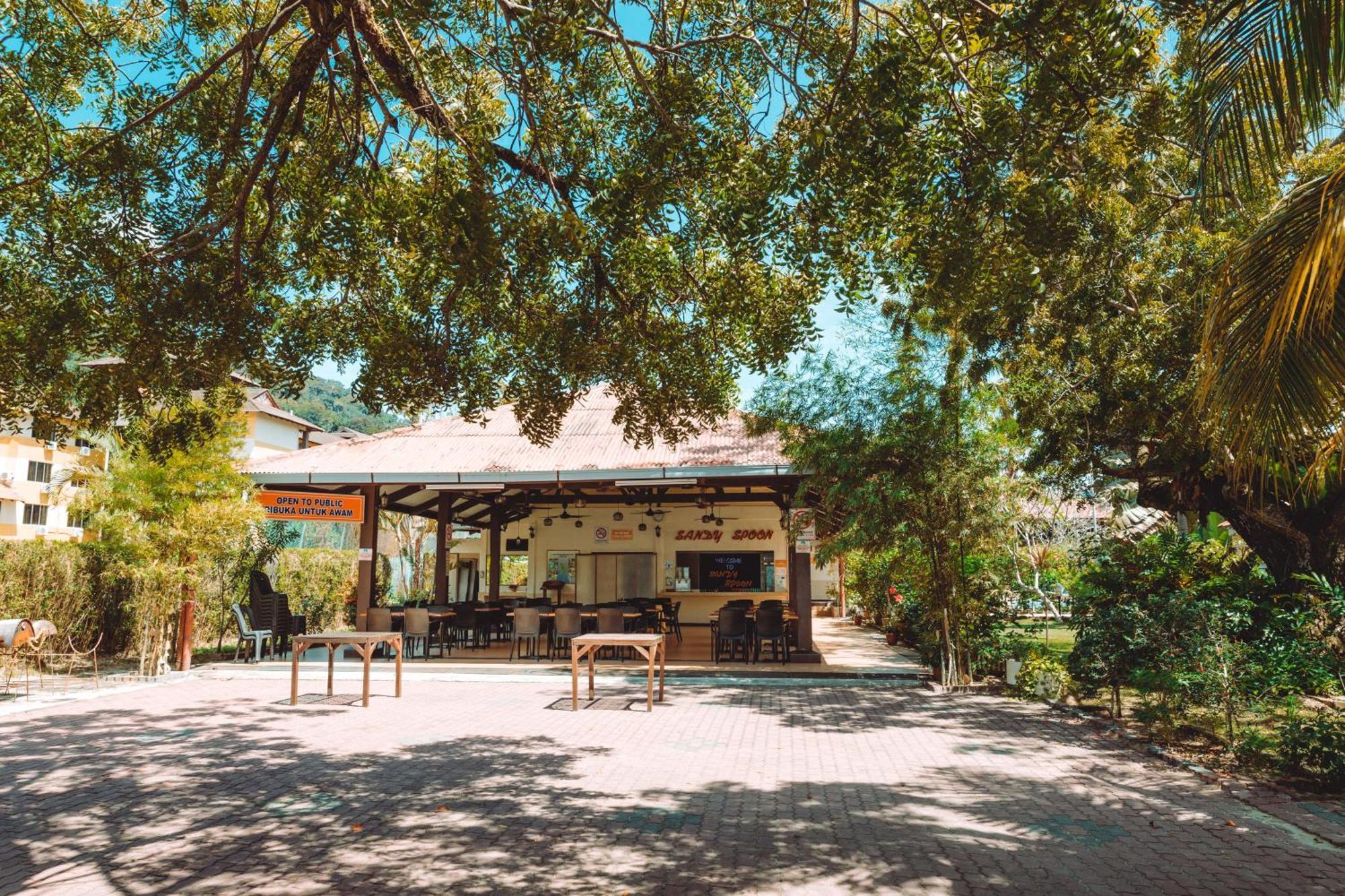 Pangkor Sandy Beach Resort Kampong Pasir Bogak Zewnętrze zdjęcie